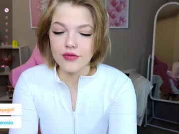 maya_blonde18