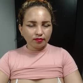 paola_latina29